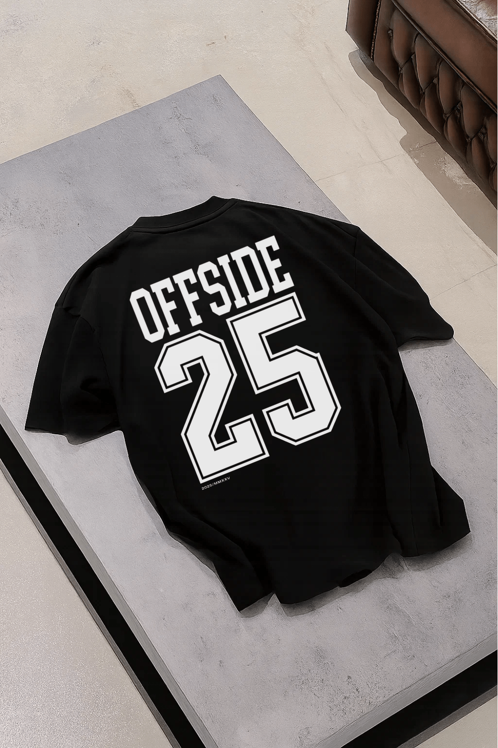 OFFSIDE 25 TEE – ZWART | LIMITED EDITION - MAUHK