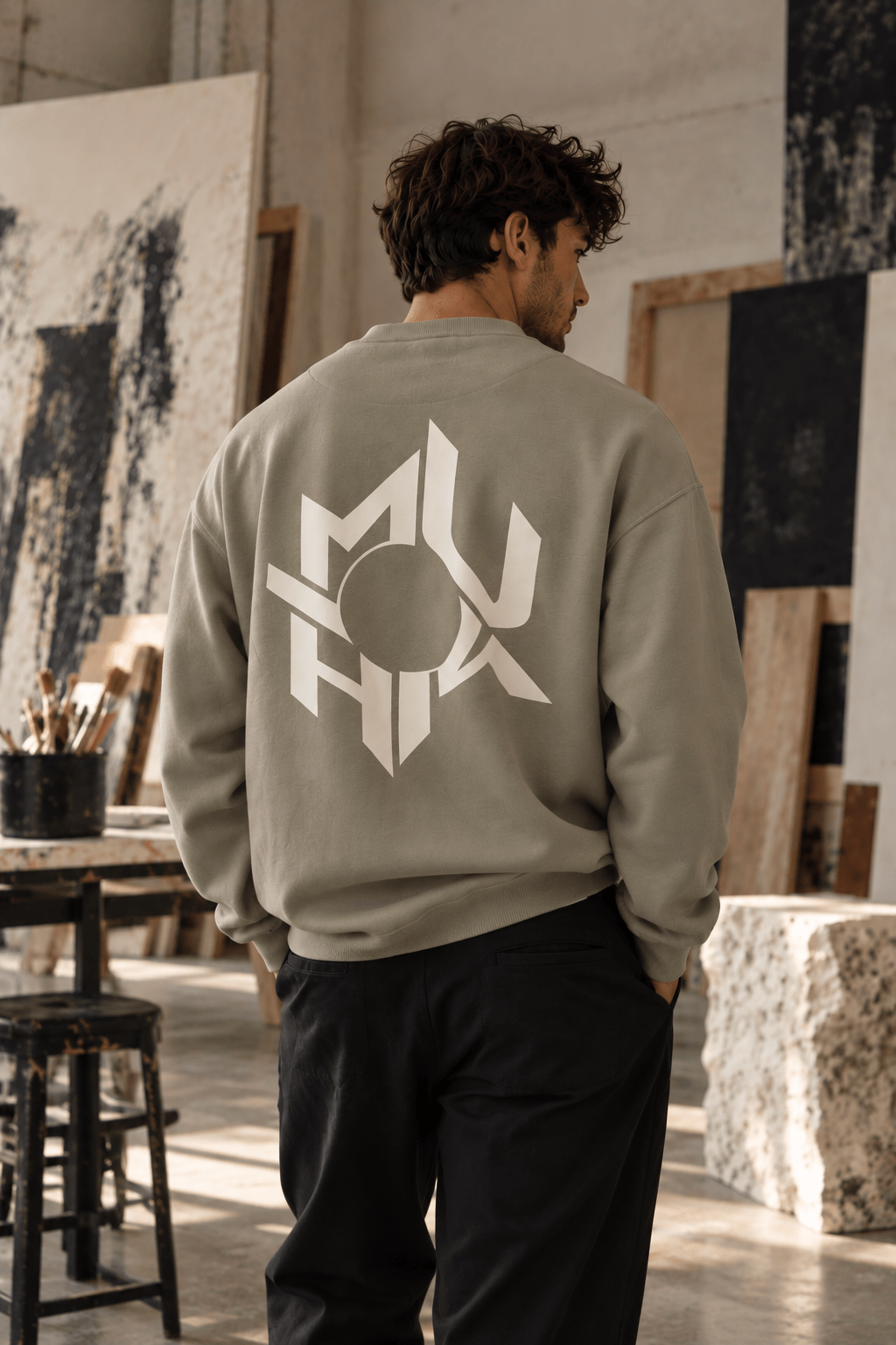 ORBIT SWEATSHIRT - MAUHK
